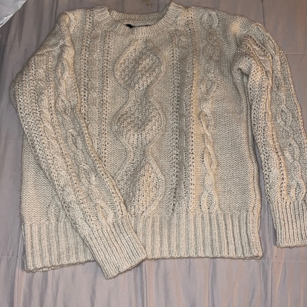 Woman or young sweater